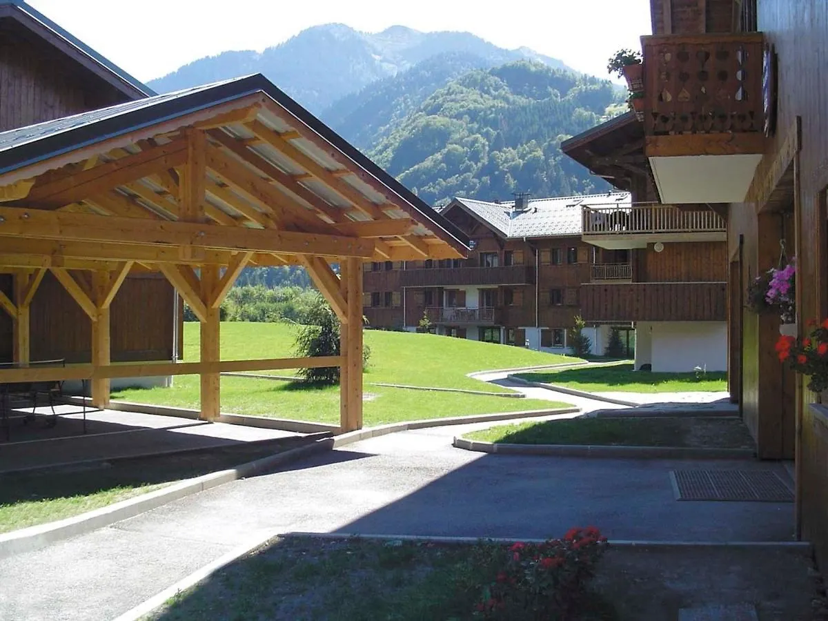 Appartement Calme Avec Piscine, Terrasse Et Skibus Proche Centre Samoens - Fr-1-624-144